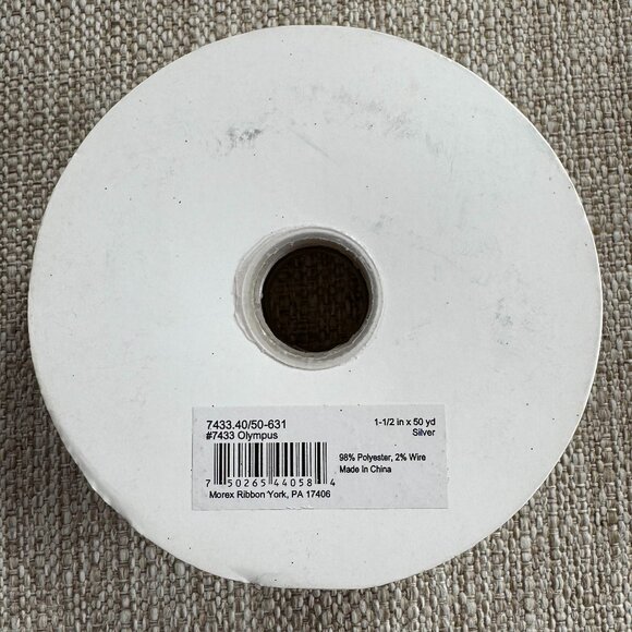 Morex Premium Wired Ribbon 1.5" x 50 yards Sheer Silver Glitter New Seal - Picture 3 of 3